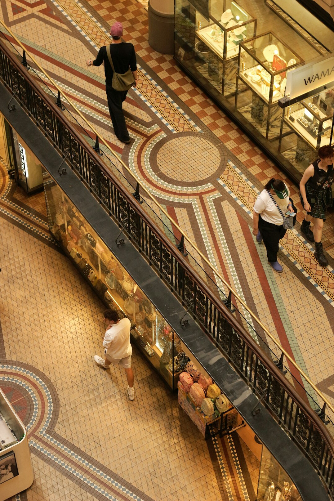 mall security patrol
