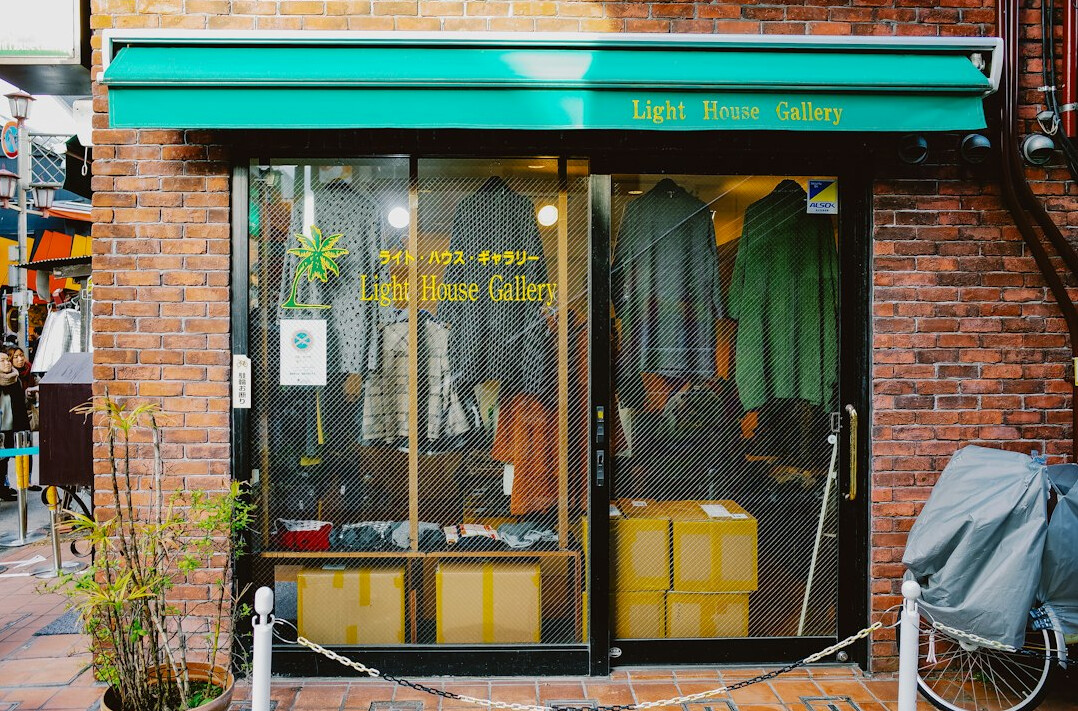 undercover store detective